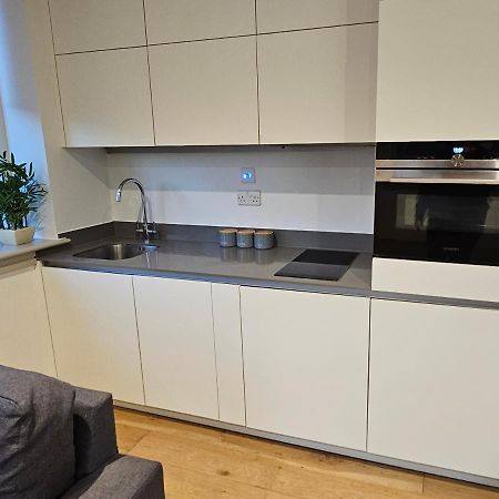 Studio Flat In Tottenham London Eksteriør billede